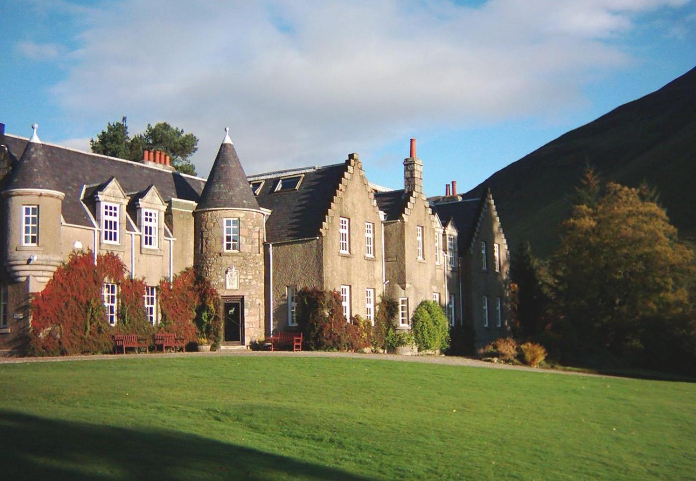 Dalmunzie Castle Hotel Glenshee 외부 사진
